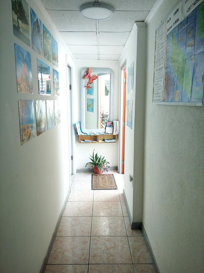Hostel Room Aruba Oranjestad Bagian luar foto